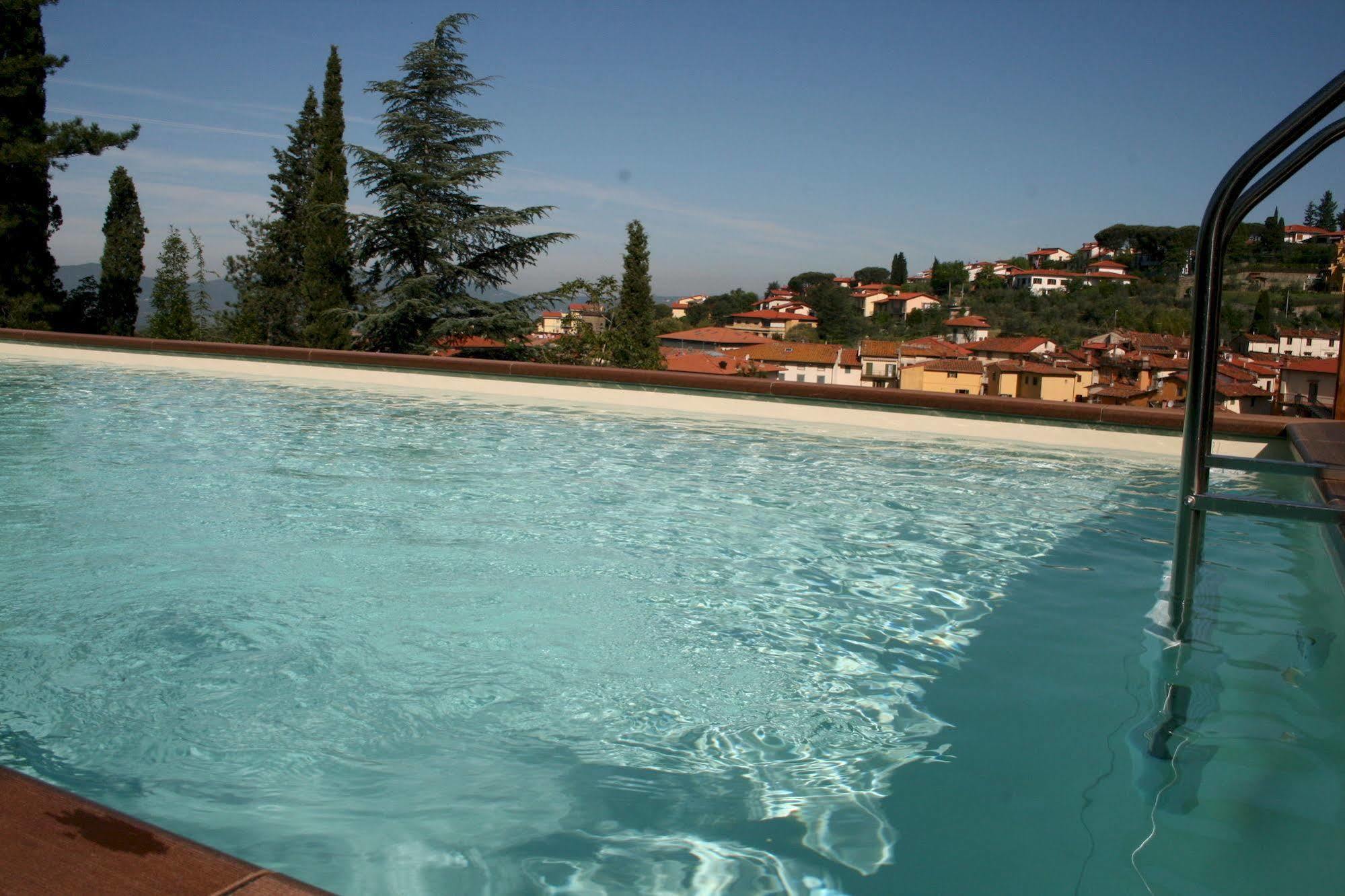 Hotel La Terrazza di Reggello Esterno foto